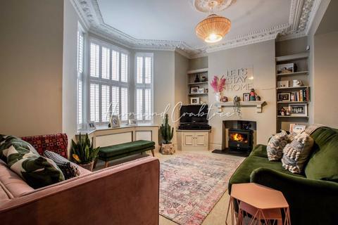 8 Atlas Place, Cardiff, CF5 1PG