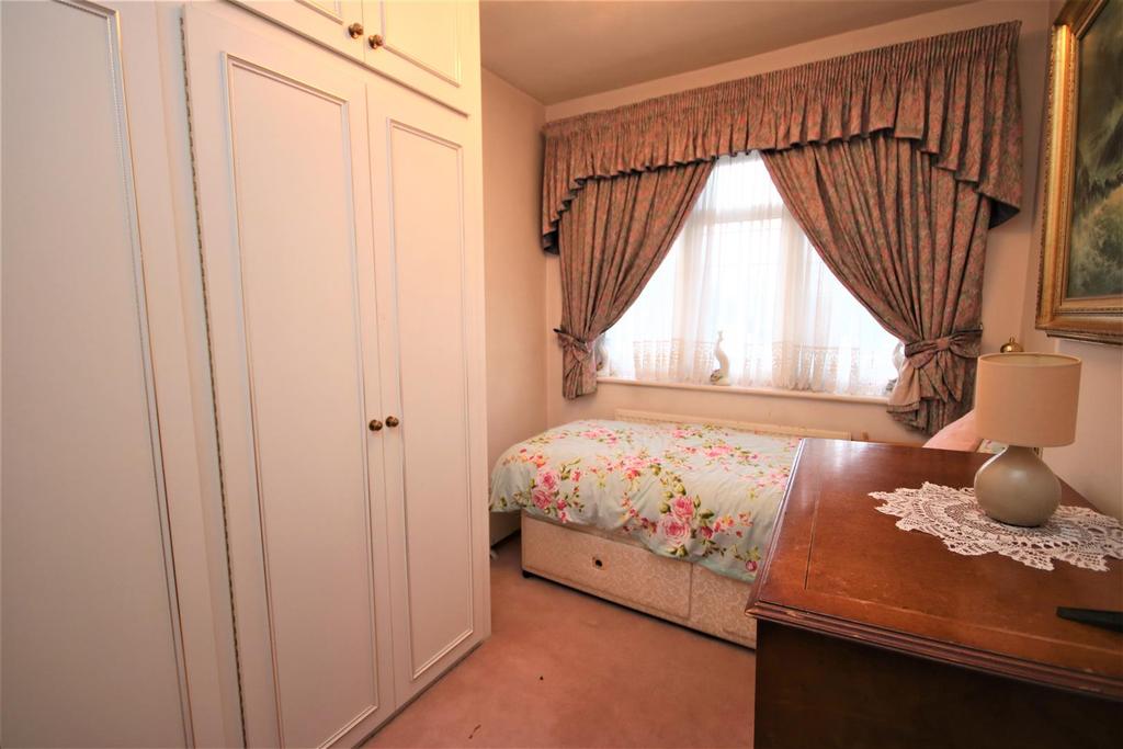Bedroom 3: