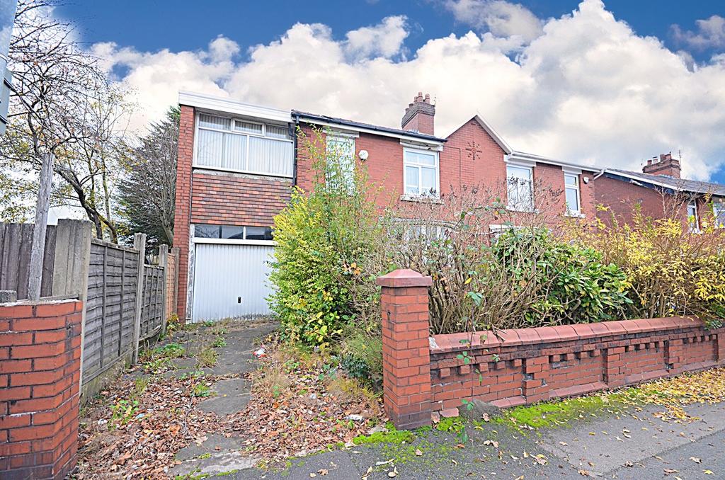 Crompton Way, Bolton, BL2 3 bed semidetached house £170,000