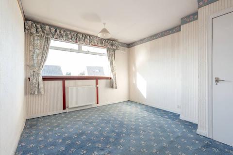 13 Buckstone Dell, Edinburgh, EH10 6PG