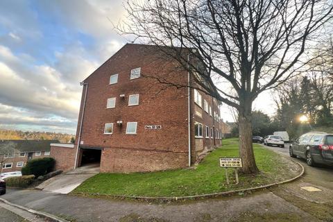 2 bedroom apartment to rent, Windsor Drive,  High Wycombe,  HP13