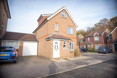 39 Blackdown Close, Stevenage, SG1 6AY