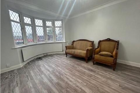 undefined, Bath Road,  Hounslow,  TW5