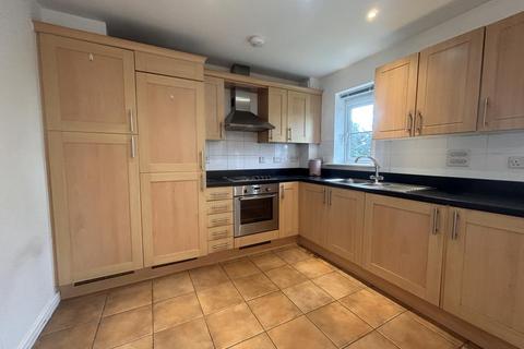 2 bedroom apartment to rent, Oxford Avenue,  Hayes,  UB3