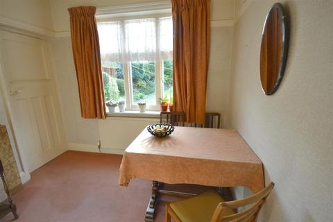 84 Shanklin Drive, Leicester, LE2 3QA