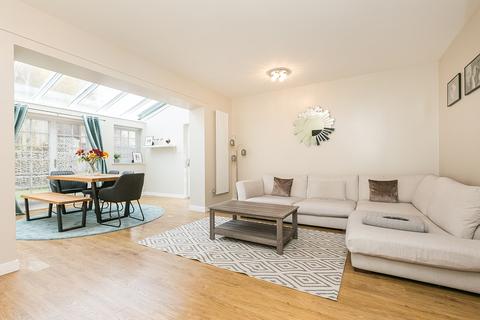 29 Esk Bridge, Penicuik, EH26 8QR