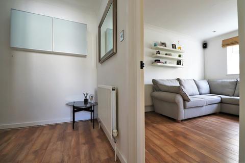 Flat 4, 18 Palace Grove, Bromley, BR1 3HA