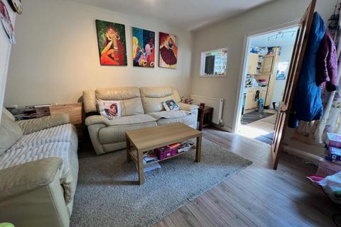 3 bedroom terraced house to rent, Brockhurst Road,  Chesham,  HP5