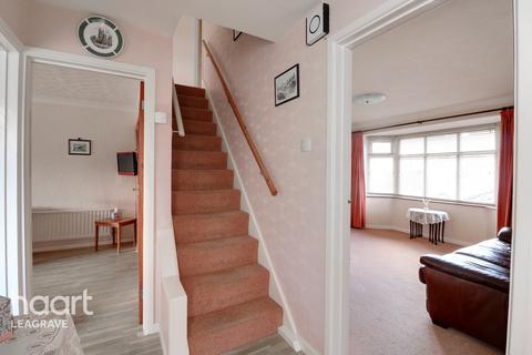 27 Brooklands Close, Luton, LU4 9EH