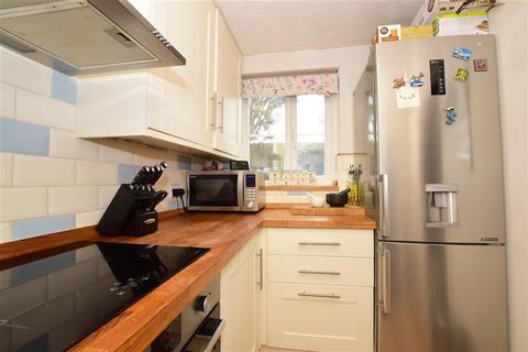 35 Redwood Gardens, London, E4 7NZ