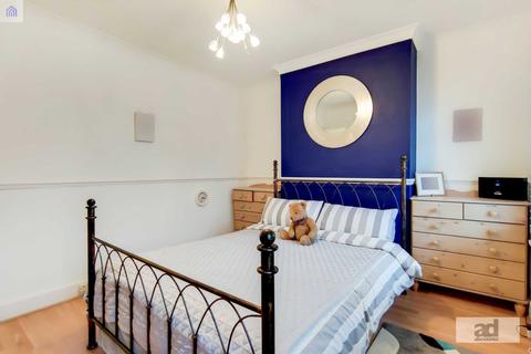 335 Cann Hall Road, London, E11 3NL