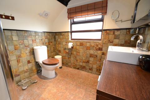 14 Cheam Road, Broadstone, BH18 9HD