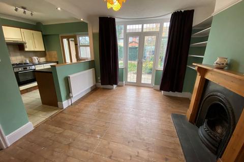 43 Albany Road, Northampton, NN1 5LZ