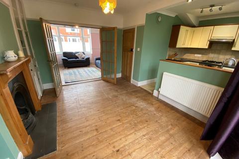 43 Albany Road, Northampton, NN1 5LZ