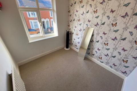 43 Albany Road, Northampton, NN1 5LZ