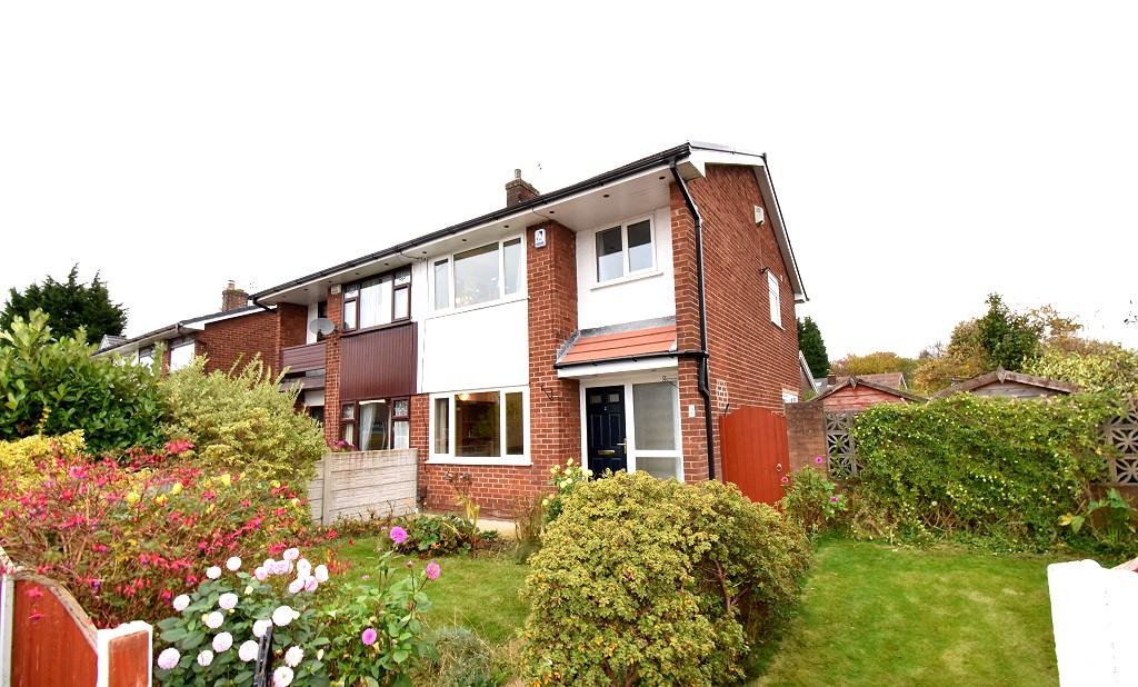 RODGERS CLOSE, WESTHOUGHTON, BOLTON BL5 3 bed semidetached house £