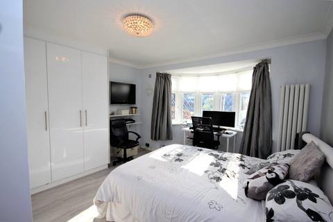 3 Chigwell Park Drive, Chigwell, IG7 5BD