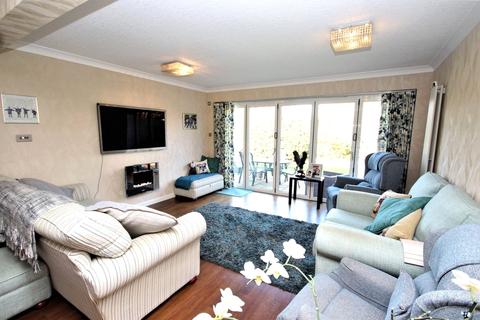 3 Chigwell Park Drive, Chigwell, IG7 5BD
