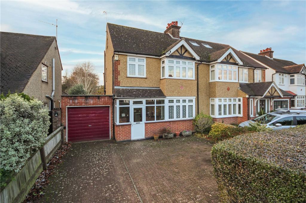 Lancaster Road, St. Albans 3 bed semidetached house £800,000