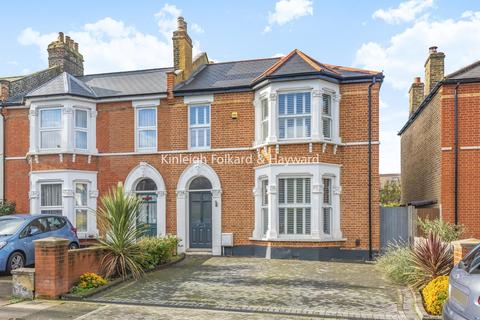 154 Broadfield Road, London, SE6 1TH
