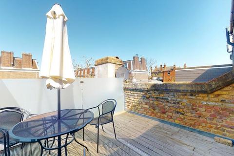 2 bedroom apartment to rent, Weiss Road, West Putney