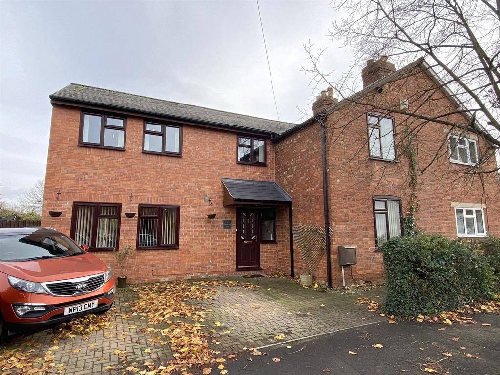 Brookfield Road, Hucclecote, Gloucester, GL3 4 bed semidetached house