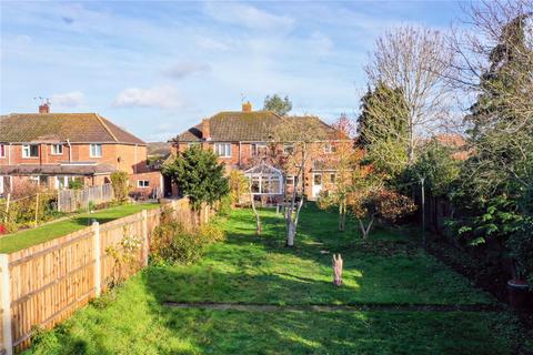 25 Crown Lane, Theale, Reading, RG7 5BG