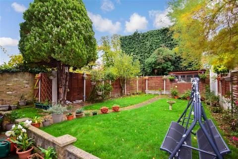 4 Lower Higham Road, Gravesend, DA12 2NG