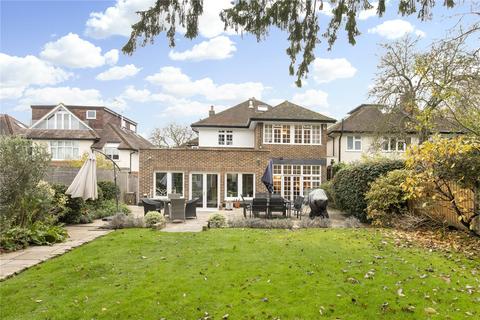 131 Queens Road, Richmond, TW10 6HF