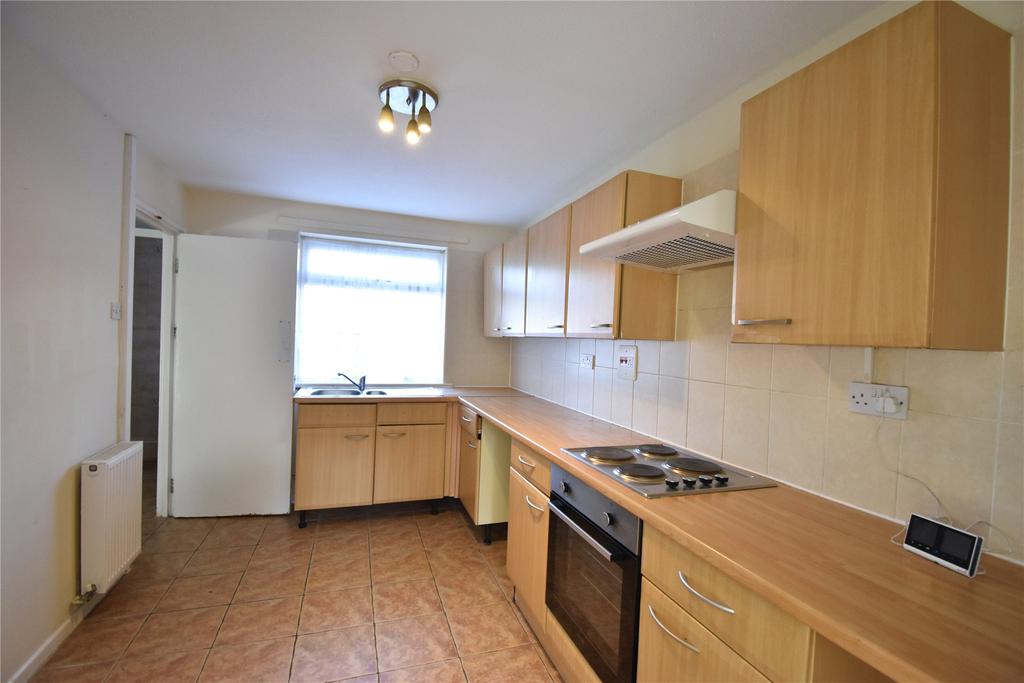 Ringwood, Bracknell, Berkshire, RG12 3 bed terraced house £1,100 pcm