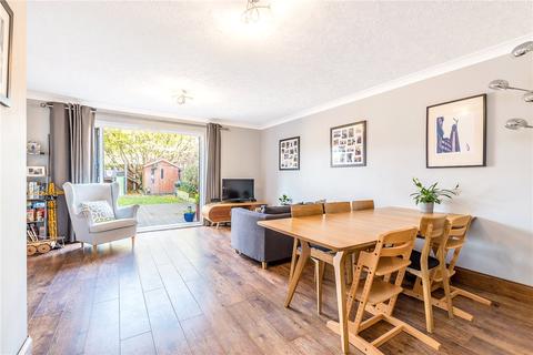 6 Acre Drive, London, SE22 9FD