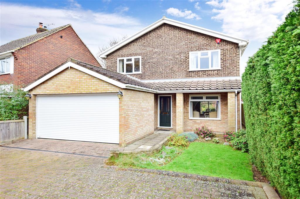 Woodside, Wigmore, Gillingham, Kent 4 bed detached house £535,000