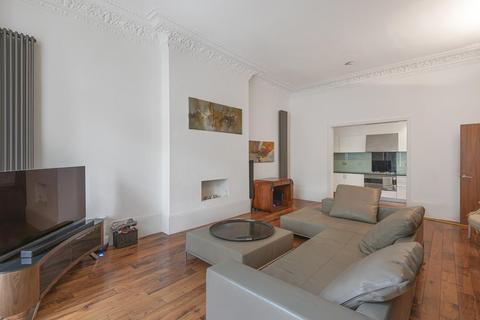 Entrance Floor Flat, 46 Belsize Square, London, NW3 4HN