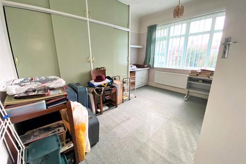 17 Bramley Road, Bournemouth, BH10 5LU