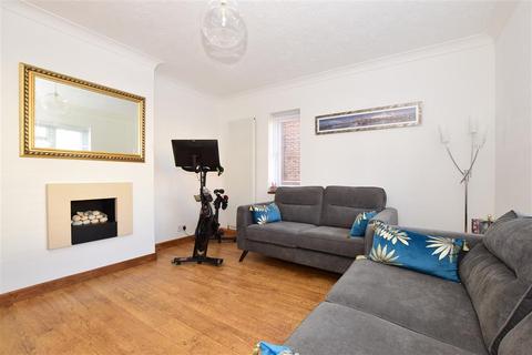 18 Minster Road, Ramsgate, CT11 0JL