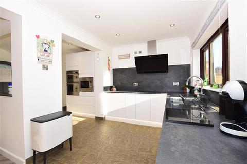 18 Minster Road, Ramsgate, CT11 0JL