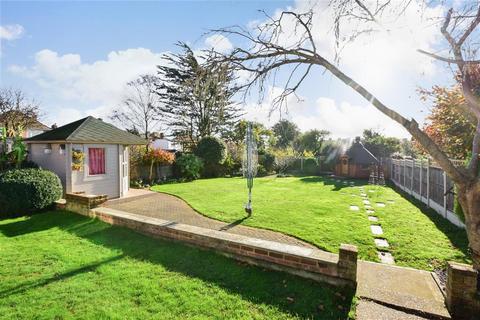 18 Minster Road, Ramsgate, CT11 0JL