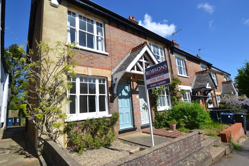 Bois Lane, Chesham Bois 2 bed end of terrace house £489,999