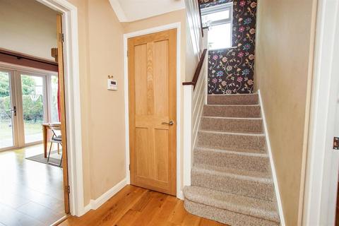28 Charles Close, Thornbury, Bristol, BS35 1LN