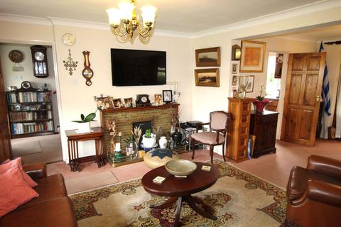 65 Littlestone Road, Littlestone, New Romney, TN28 8LP