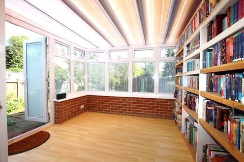 26 Babs Oak Hill, Sturry, Canterbury, CT2 0JR