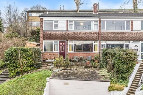 58 Broadlands Avenue, Chesham, HP5 1AL