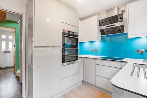 58 Broadlands Avenue, Chesham, HP5 1AL