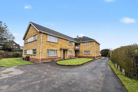 2 bedroom flat to rent, Ferndown