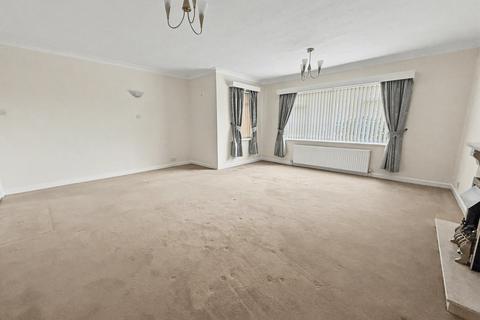 2 bedroom flat to rent, Ferndown