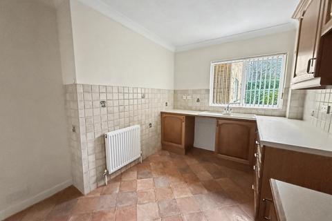2 bedroom flat to rent, Ferndown