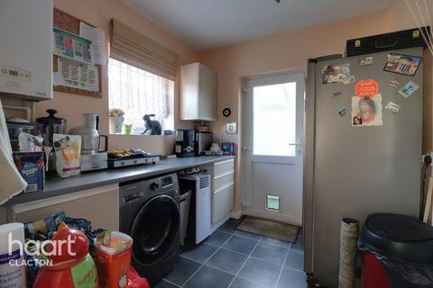 1 Chandlers Close, Clacton-on-sea, CO16 7AX