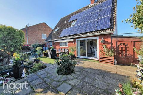 1 Chandlers Close, Clacton-on-sea, CO16 7AX