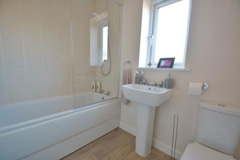 38 Harvest Way, Harleston, IP20 9GD