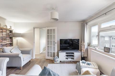 Flat 15, Shipbourne House Sellindge Close, Beckenham, BR3 1PG
